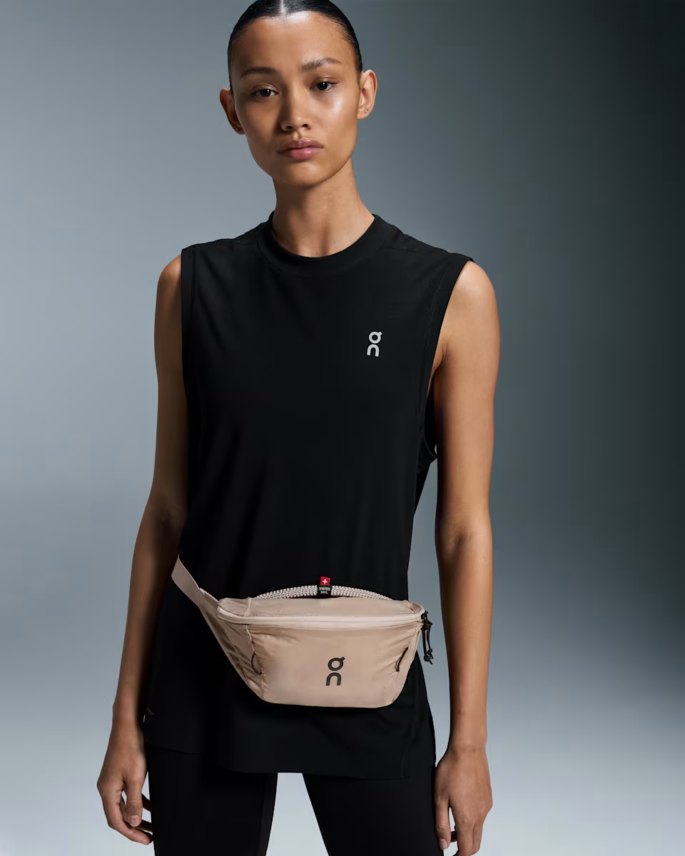 On Waist Pack 2L Lite : กระเป๋าคาดเอว On
